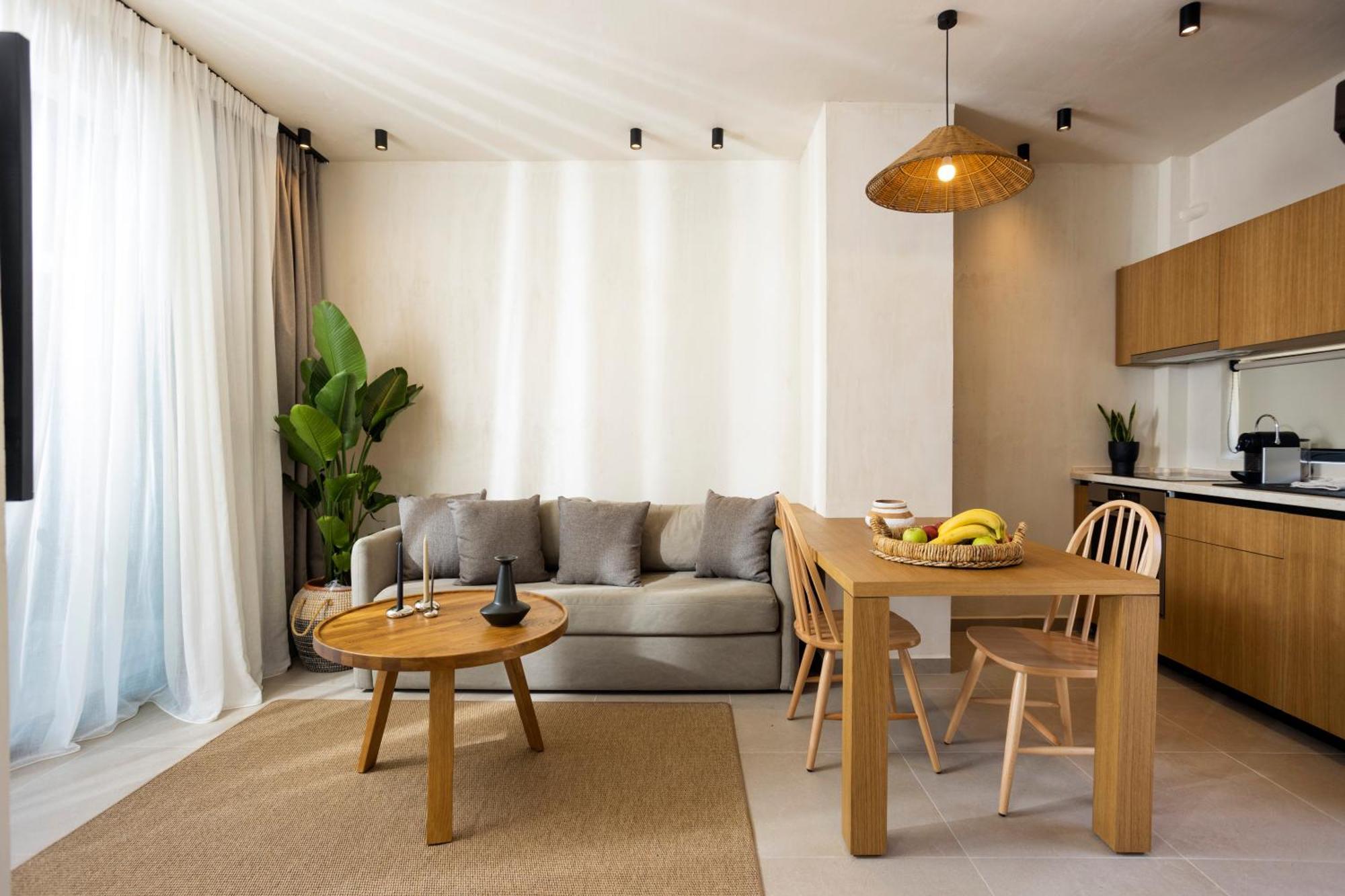 Pnoes Luxury Suites Paliúri Kültér fotó