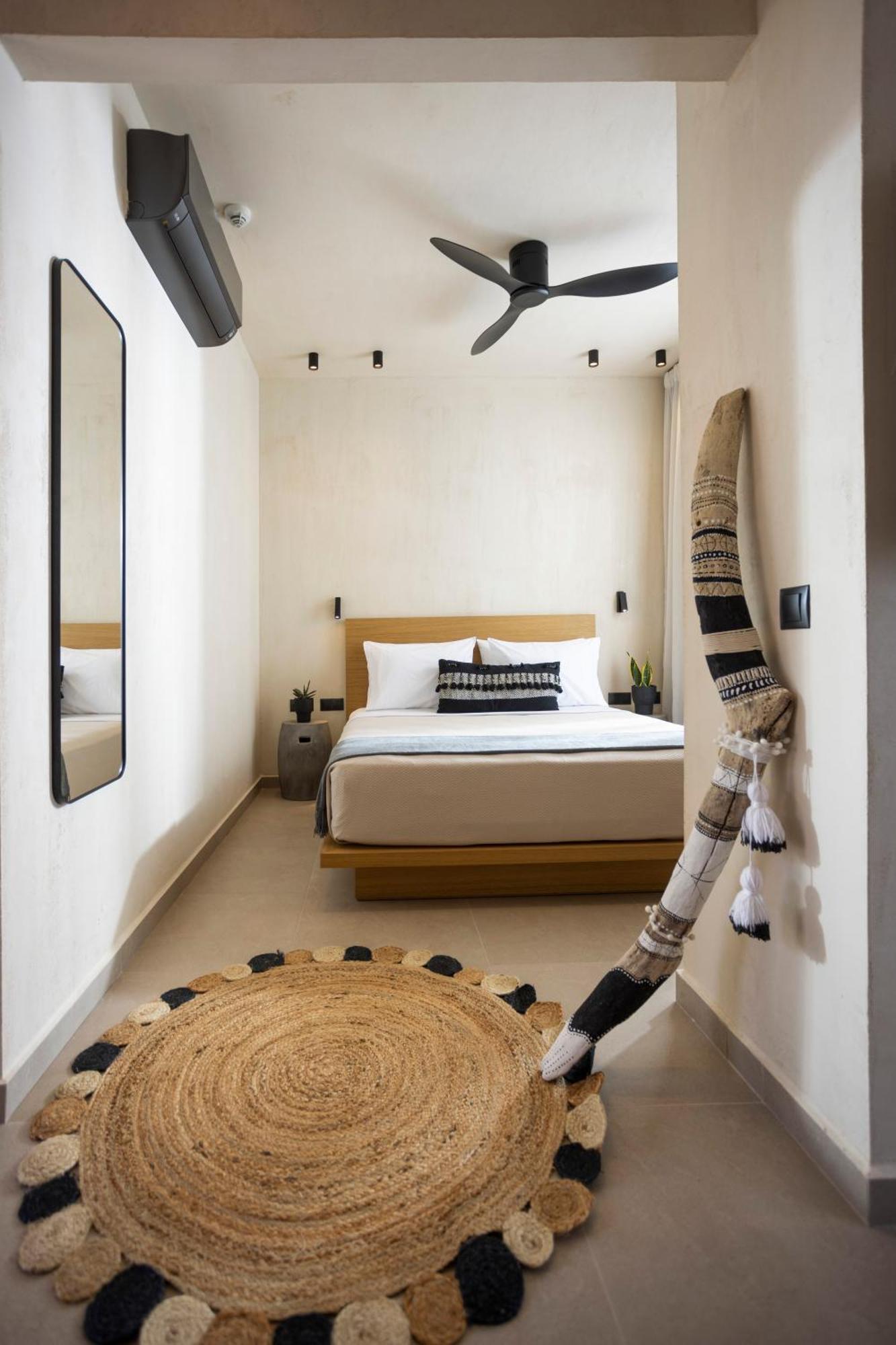 Pnoes Luxury Suites Paliúri Kültér fotó
