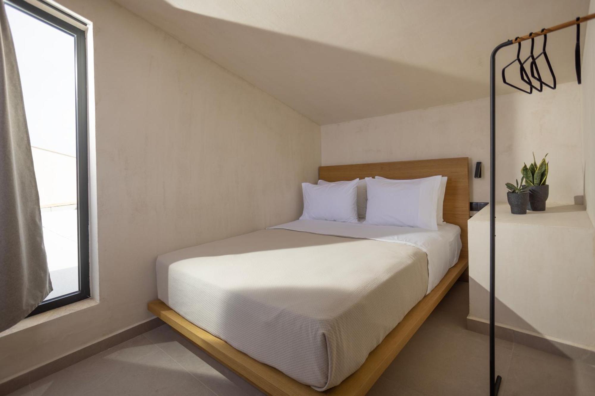 Pnoes Luxury Suites Paliúri Kültér fotó
