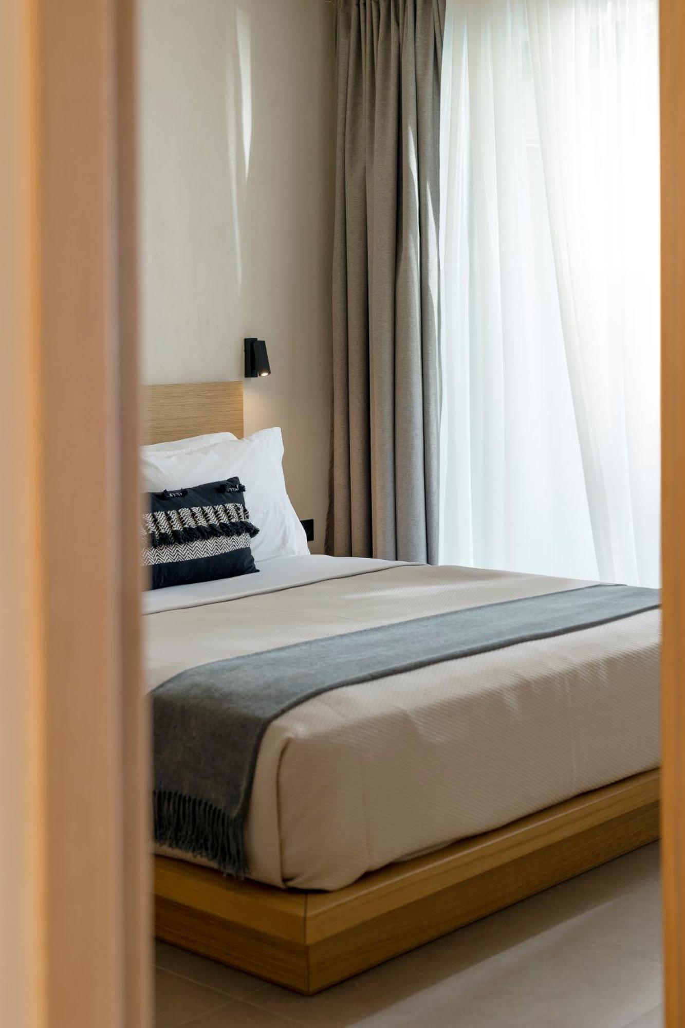 Pnoes Luxury Suites Paliúri Kültér fotó